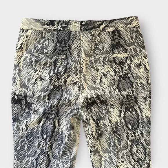 Zara Cigarette Trousers Snakeskin Print Pants Ankle Cropped Grey White Small - Picture 14 of 16